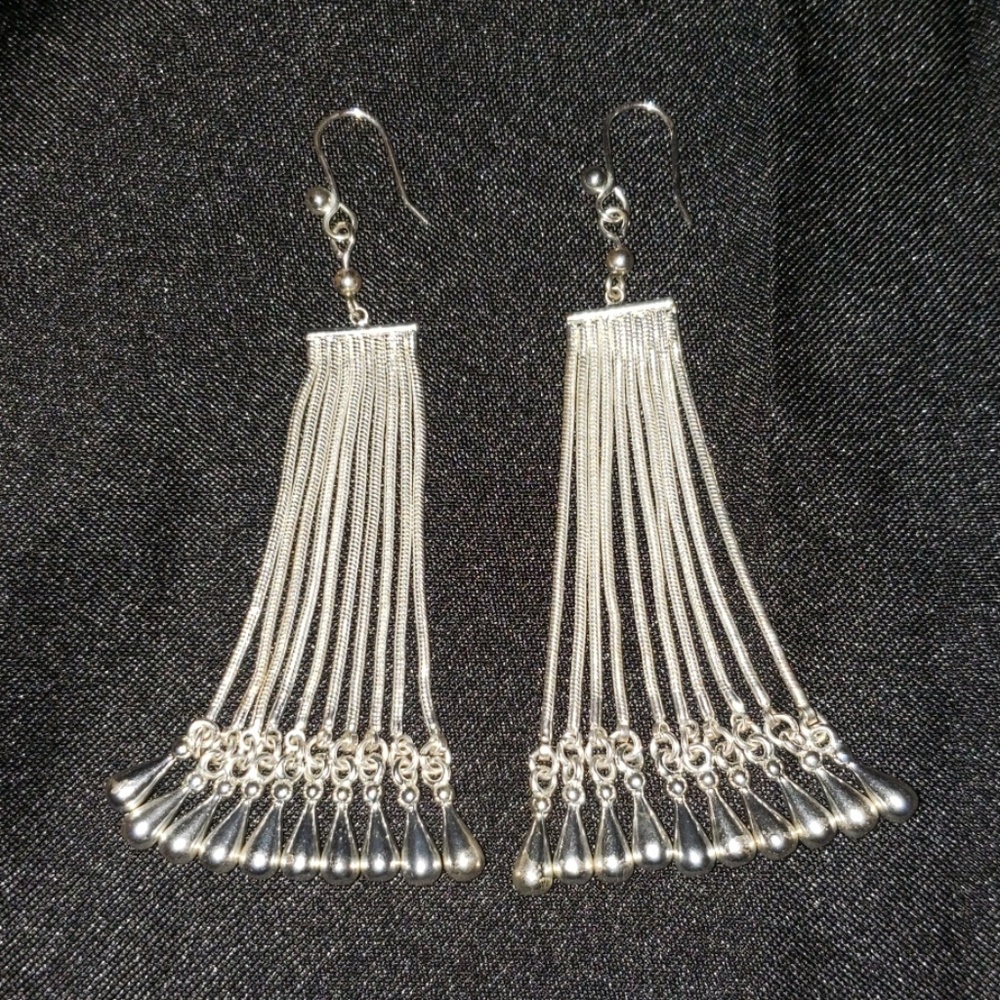 Chandelier earrings